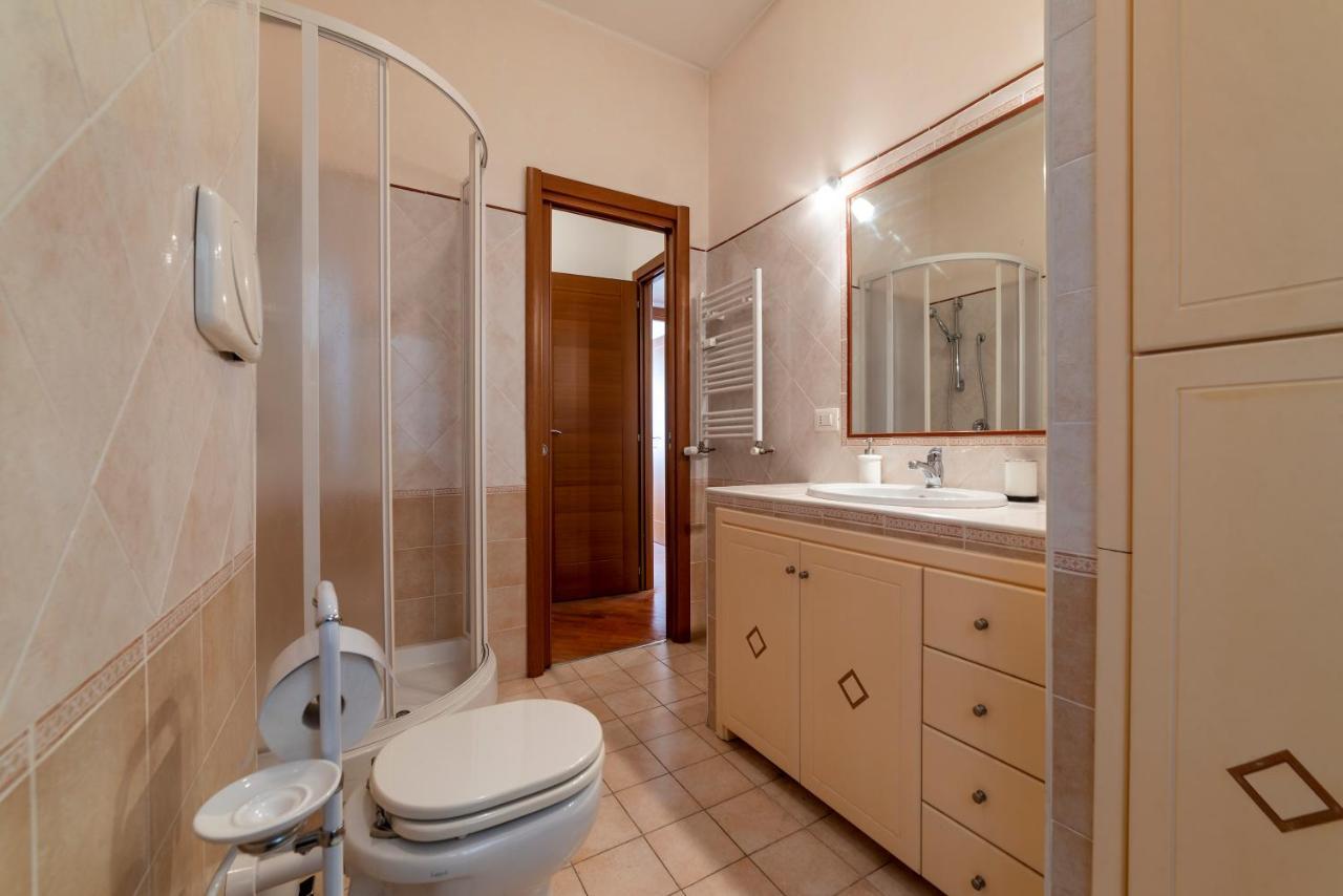 Metro Cipro! Alle Spalle Del Vaticano Apartment X4 Rome Luaran gambar