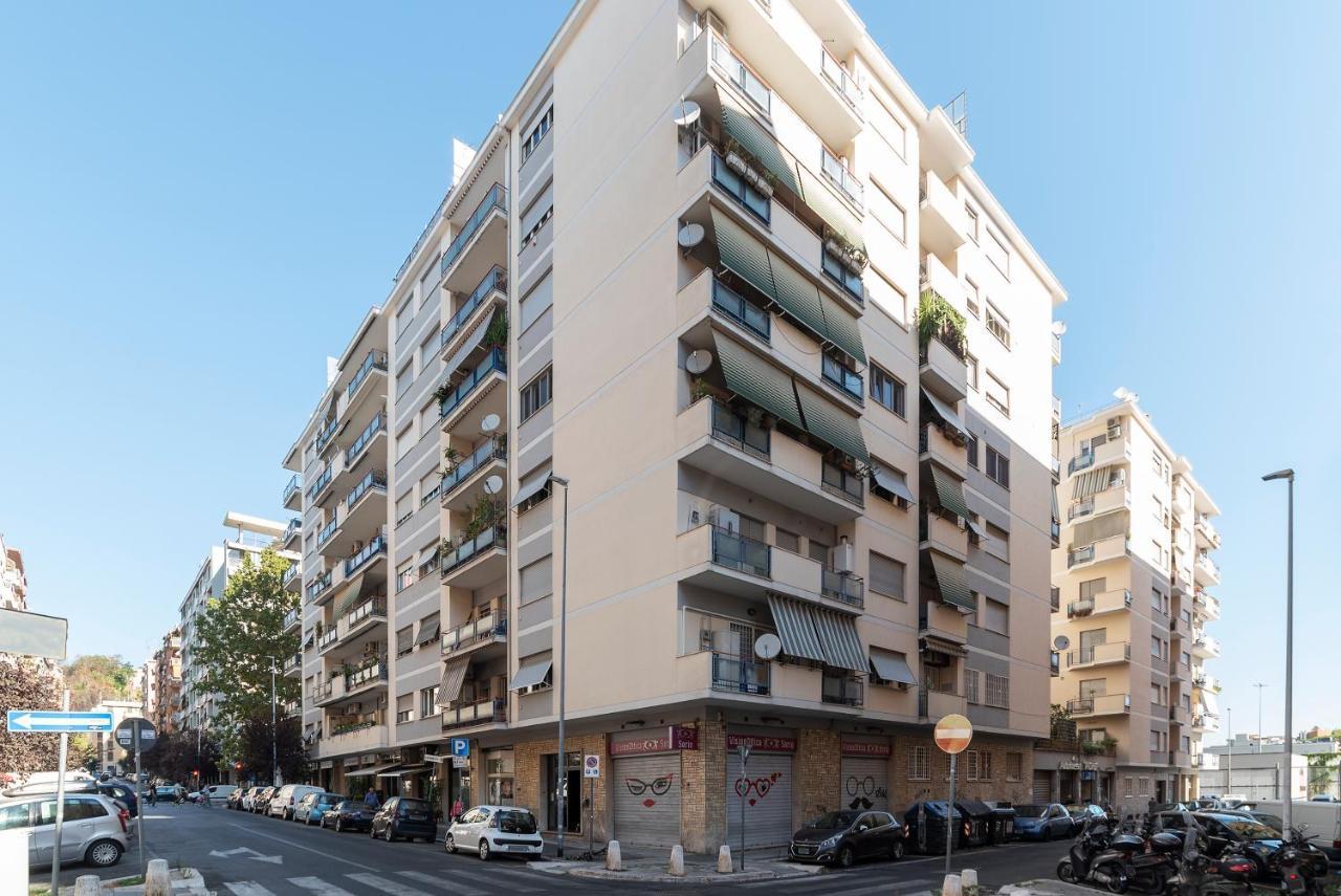 Metro Cipro! Alle Spalle Del Vaticano Apartment X4 Rome Luaran gambar